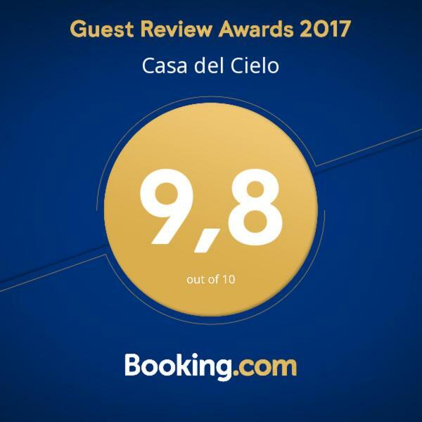 דירות פריחיליאנה Casa Del Cielo מראה חיצוני תמונה